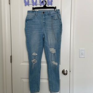 NEW SO women’s light wash‎ ripped high rise curvy jegging jeans size 13/32W